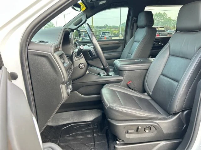 Used 2022 Summit White Chevrolet Z71 image 38