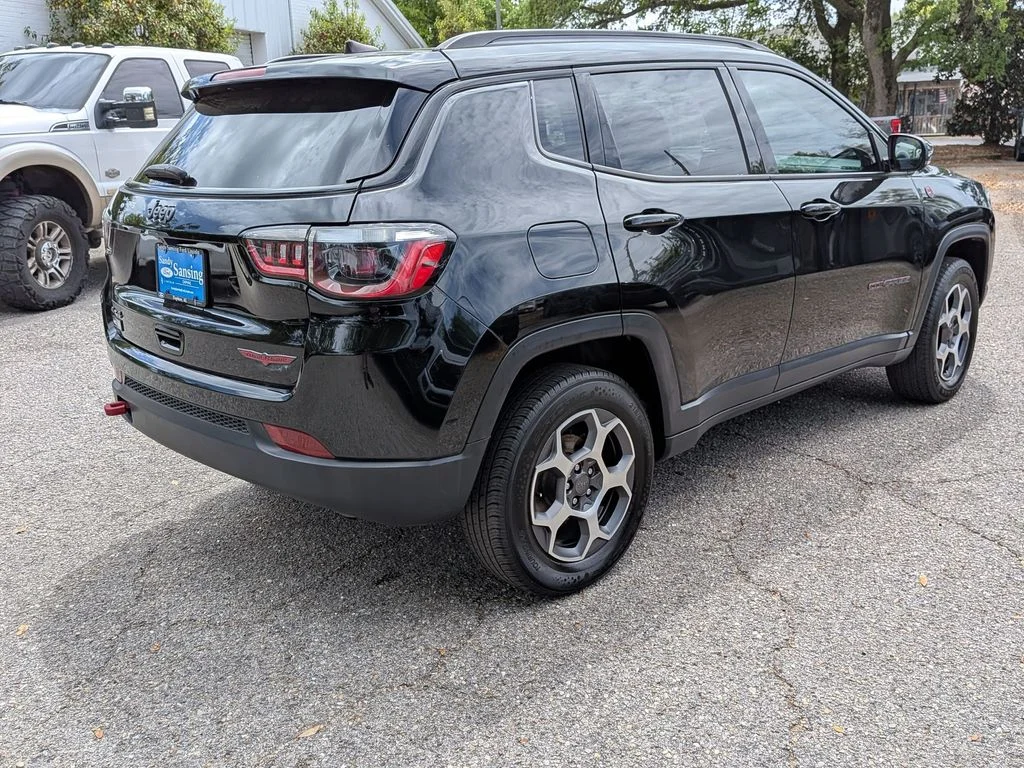 Used 2022 Black Jeep Trailhawk image 5