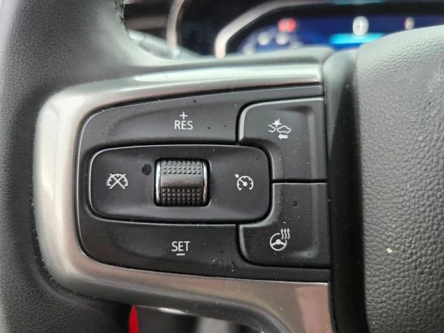Used 2025 Red Chevrolet LT image 32