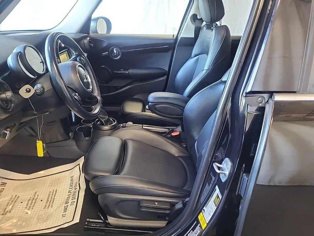 Used 2018 Black MINI Base image 6