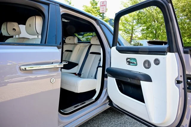 Used 2023 Tempest Grey Rolls-Royce Ghost Black Badge | Ultra-Rare Specification | Over $448,000 Ori image 23