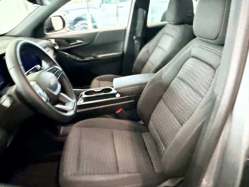 Used 2025 Sterling Gray Metallic Chevrolet LT image 10