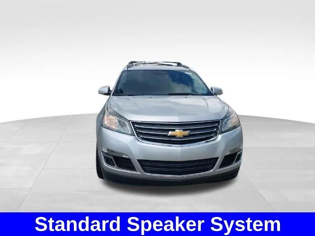 Used 2014 Silver Ice Metallic Chevrolet  image 4