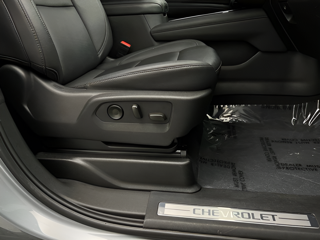 Used 2025 Sterling Gray Metallic Chevrolet Z71 image 13