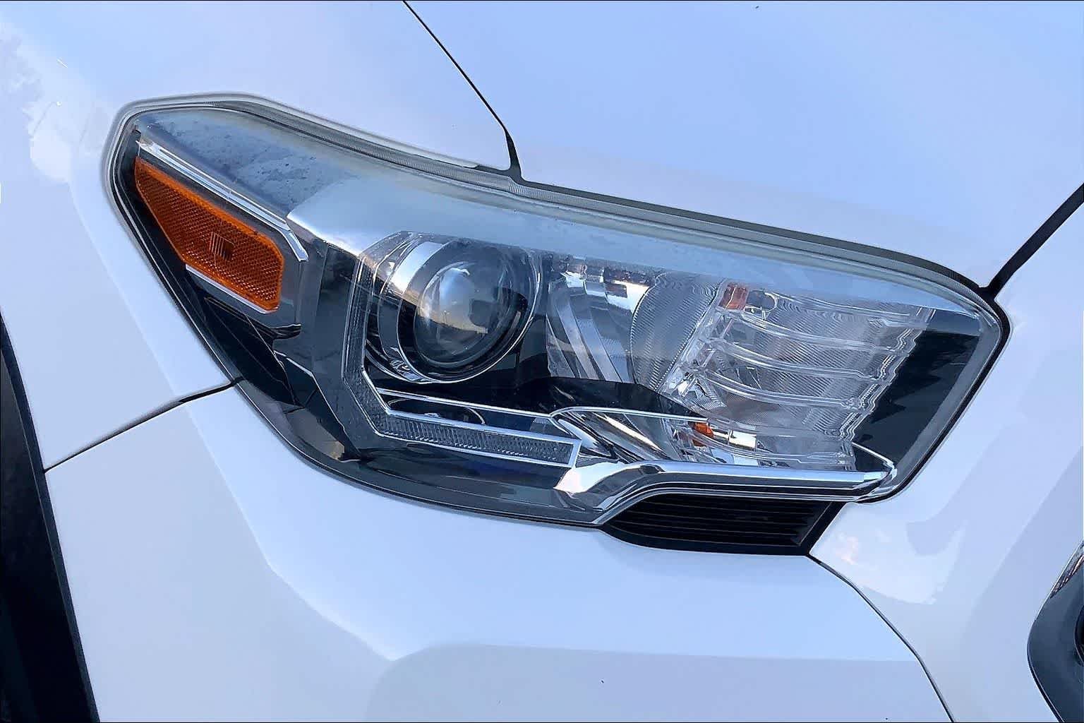 Certified Used 2019 Super White Toyota TRD Off Road image 26