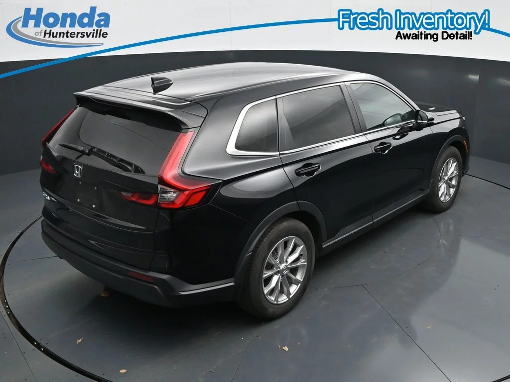 Used 2023 Crystal Black Pearl Honda EX-L image 28