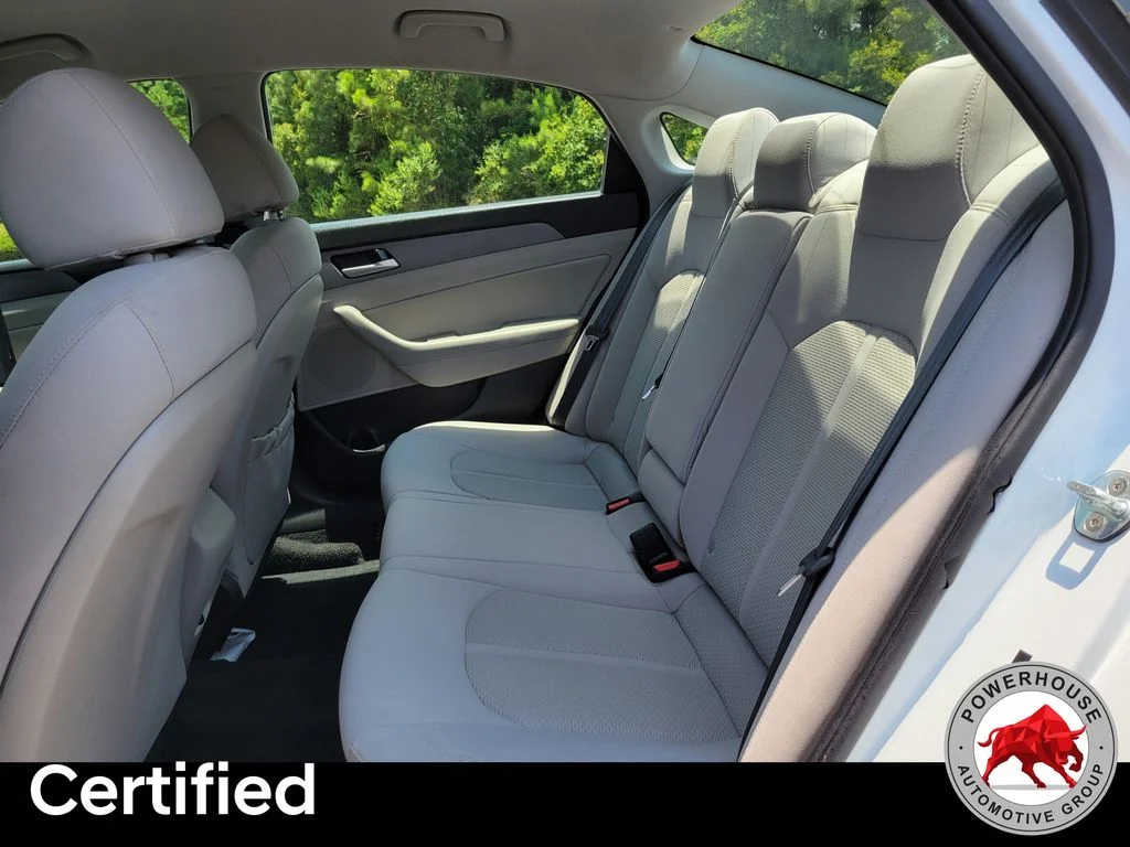Used 2018 White Hyundai SEL image 15