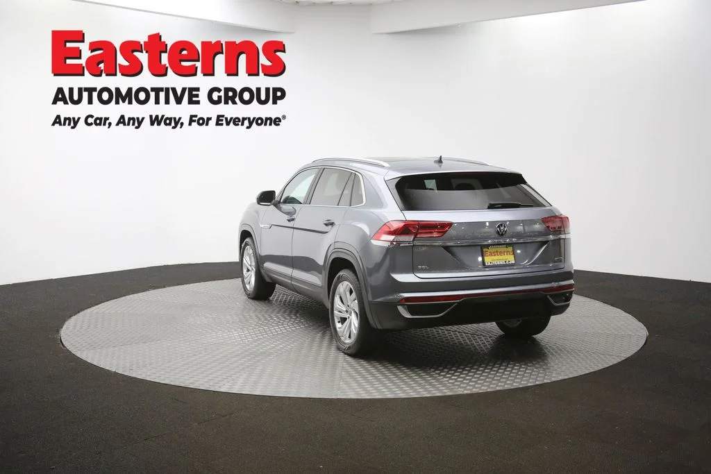 Used 2021 Gray Volkswagen 2.0T SEL image 66