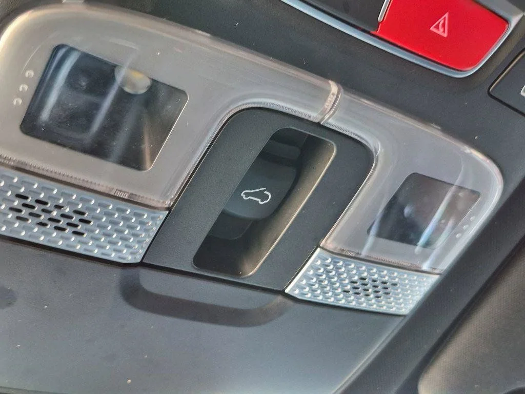 Used 2024 White Kia EX X-Line image 22