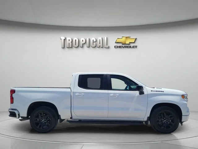 Used 2026 Summit White Chevrolet RST image 6