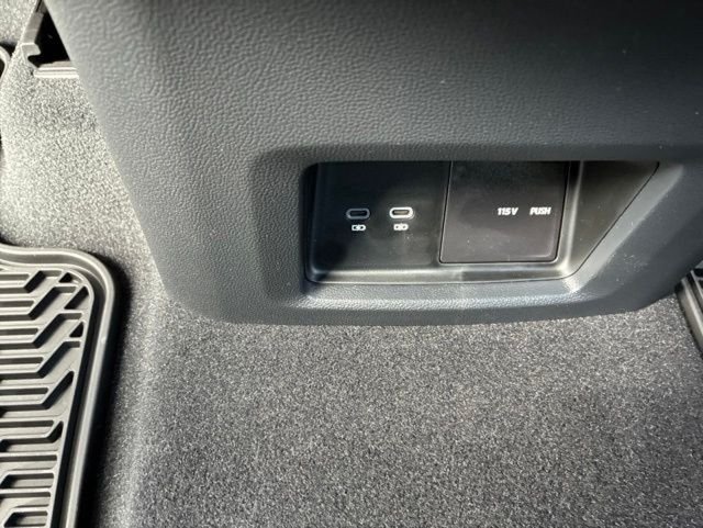 New 2026 Opal White Pearl Volkswagen SE w/Technology image 11
