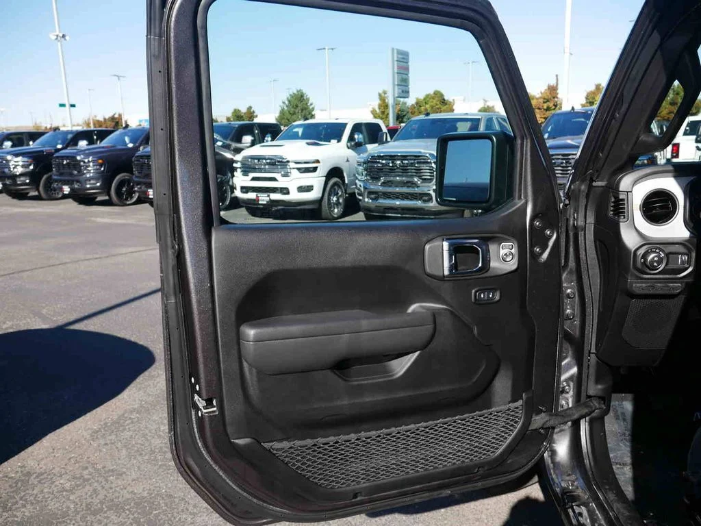 2025 Jeep Gladiator Sport S - Photo 25