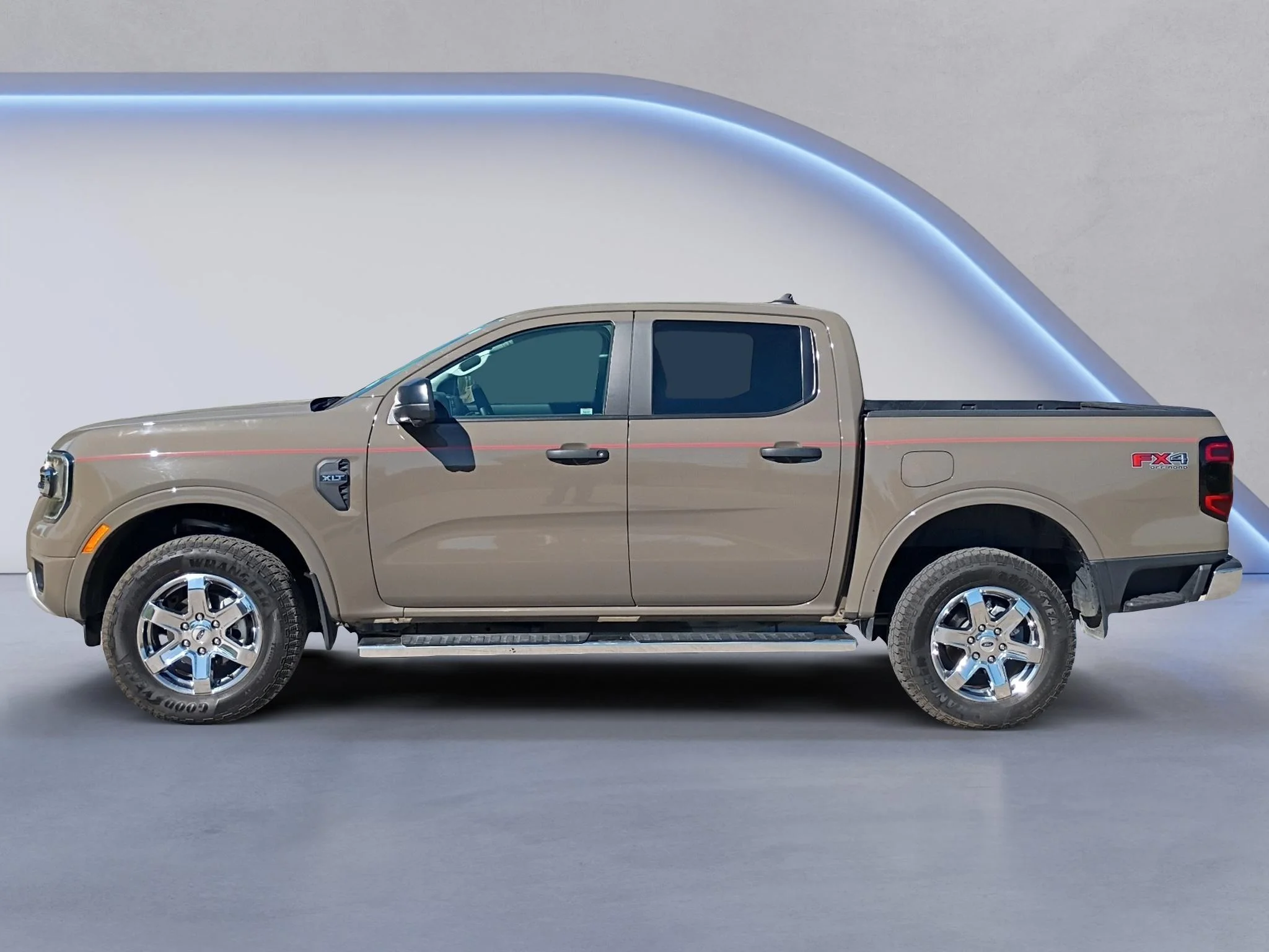 Used 2025 Marsh Gray Ford XLT image 2