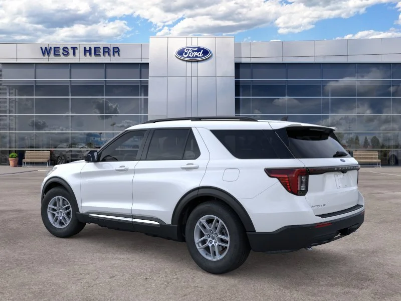 2025 Ford Explorer Active - Photo 5
