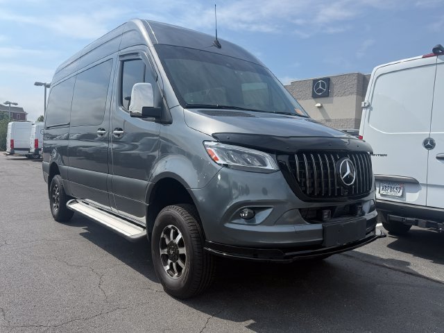 2023 Mercedes-Benz Sprinter 2500 Passenger 144 WB