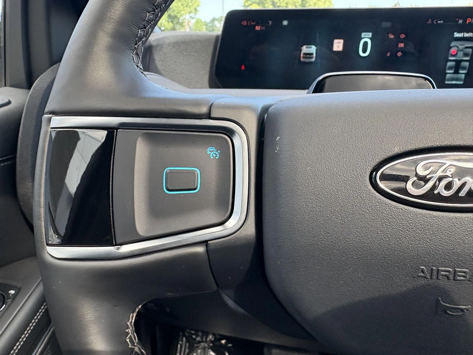 New 2026 Glacier Gray Metallic Tri-Coat Ford Platinum® image 10