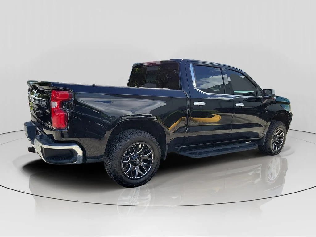 Used 2022 Black Chevrolet LTZ image 7