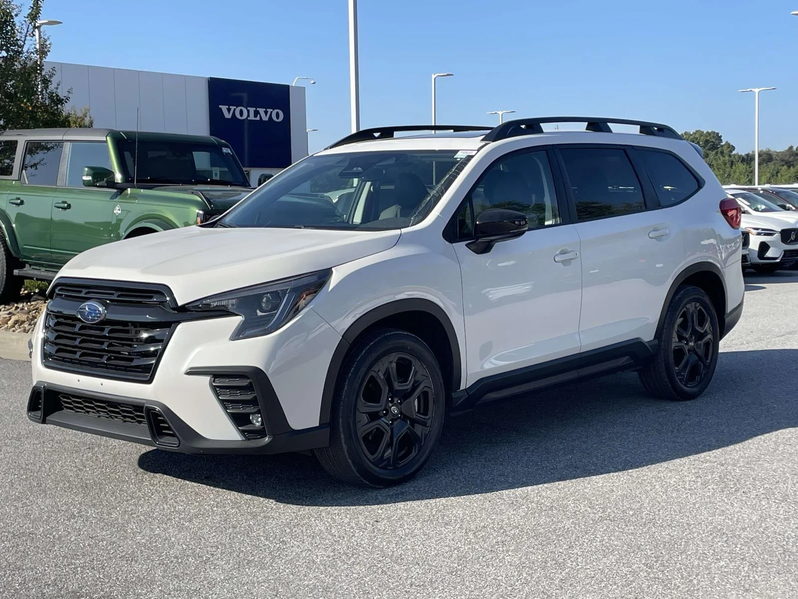 Used 2024 Crystal White Pearl Subaru Onyx Edition image 24