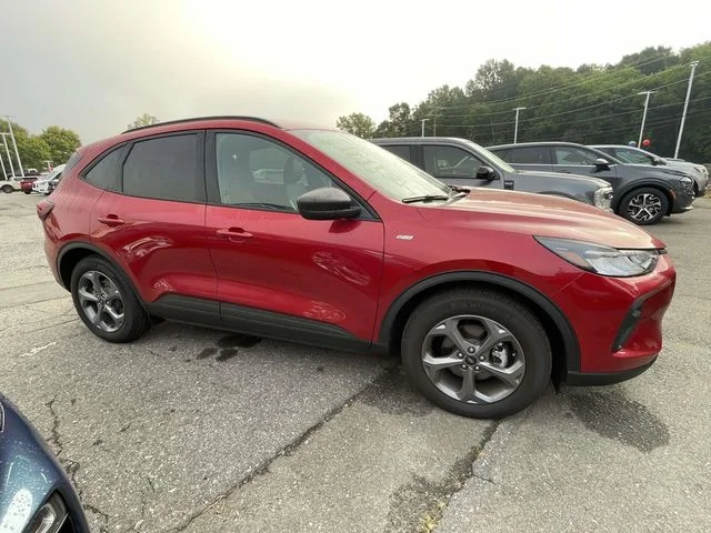 Used 2025 Red Metallic Ford ST-Line image 8