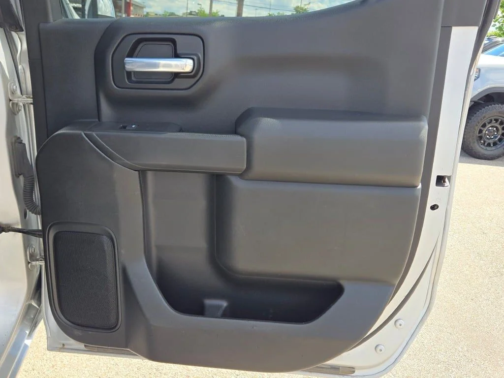 Used 2021 Silver Chevrolet LT image 13
