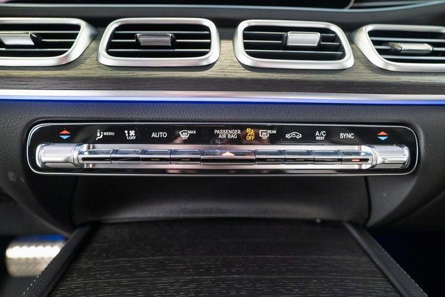 New 2026 MANUFAKTUR Moonlight White Metallic Mercedes-Benz GLE 350 image 58