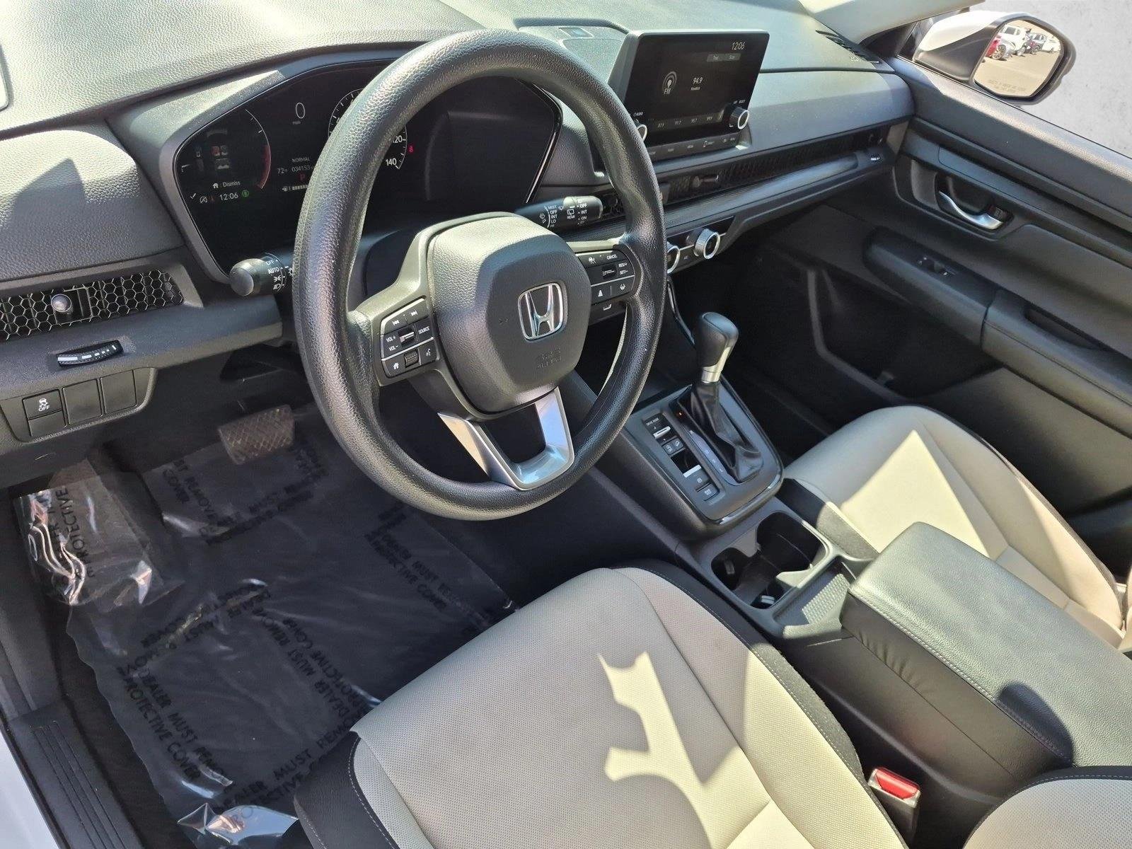 Used 2023 Platinum White Pearl Honda LX image 10