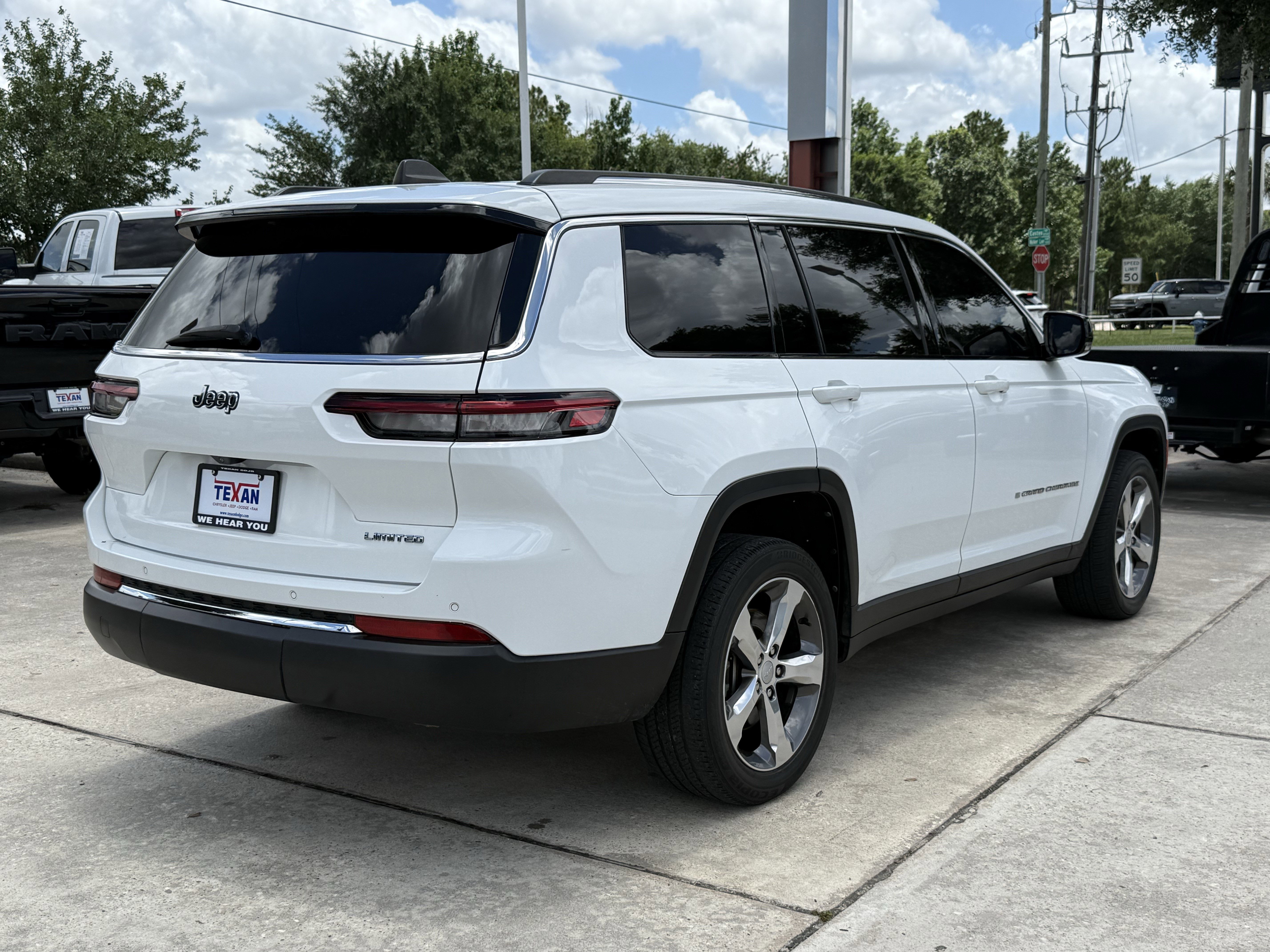 Used 2021 Bright White Clearcoat Jeep Limited image 4
