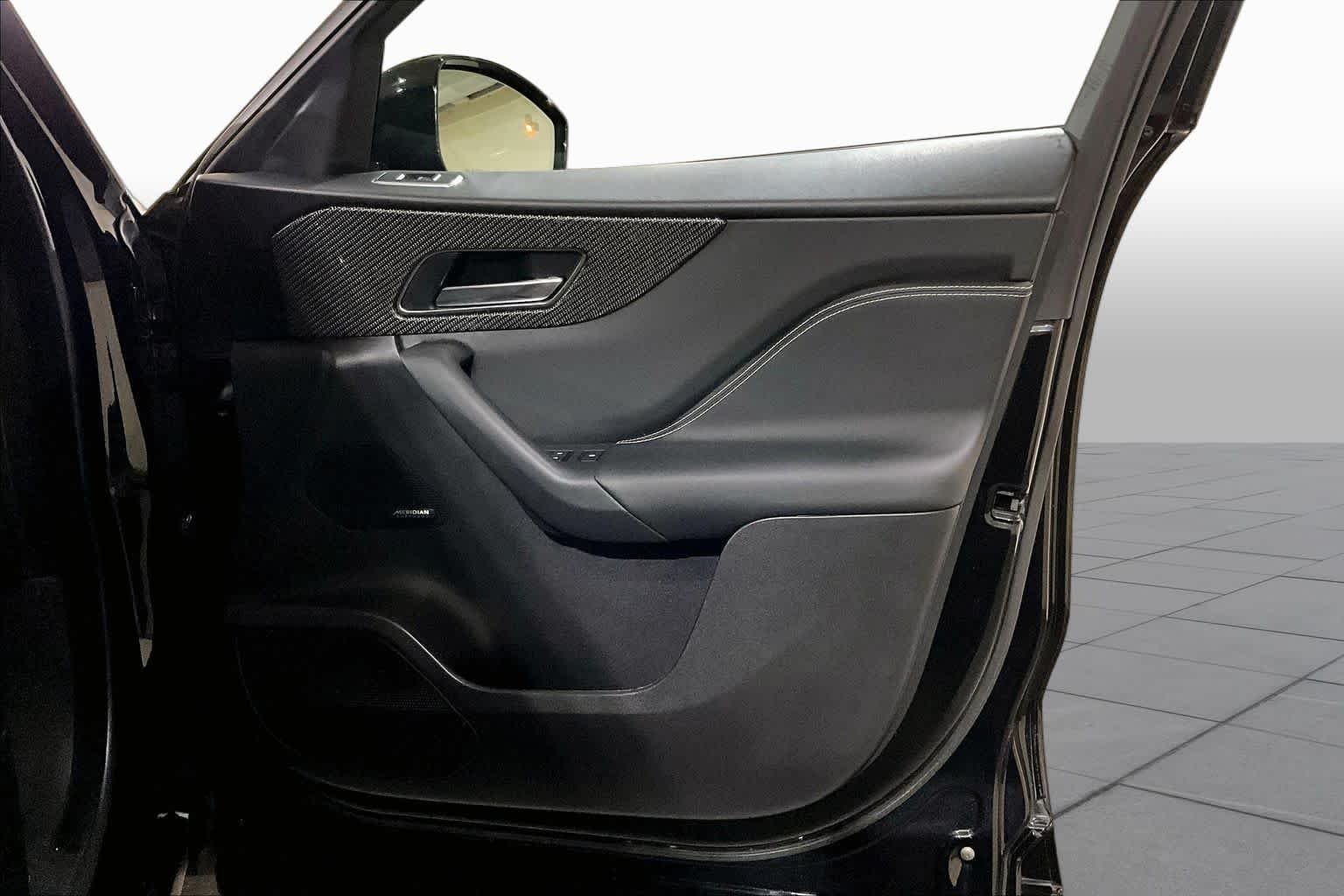 Used 2020 BLACK Jaguar SVR image 22