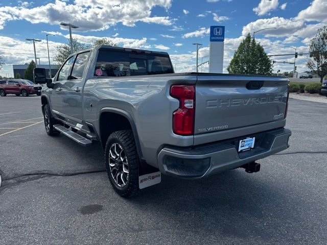 Used 2024 Slate Gray Metallic Chevrolet High Country image 7