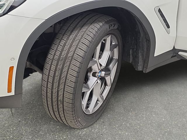 Certified Used 2024 Mineral White Metallic BMW xDrive30i image 29
