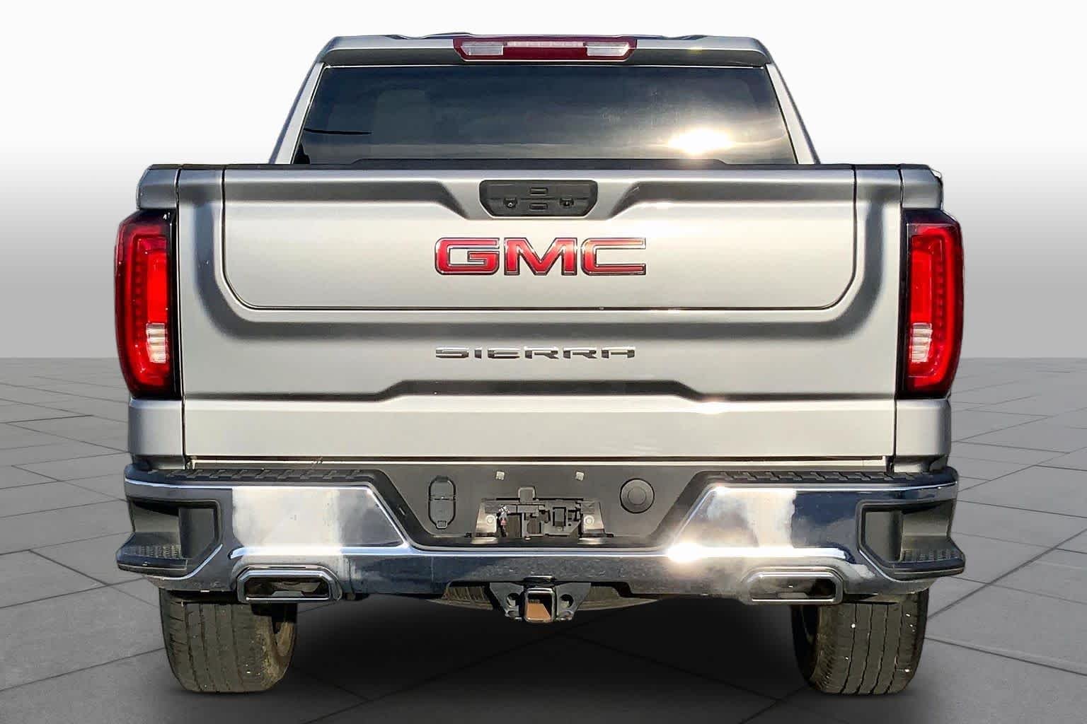 Used 2023 Sterling Metallic GMC SLT image 5