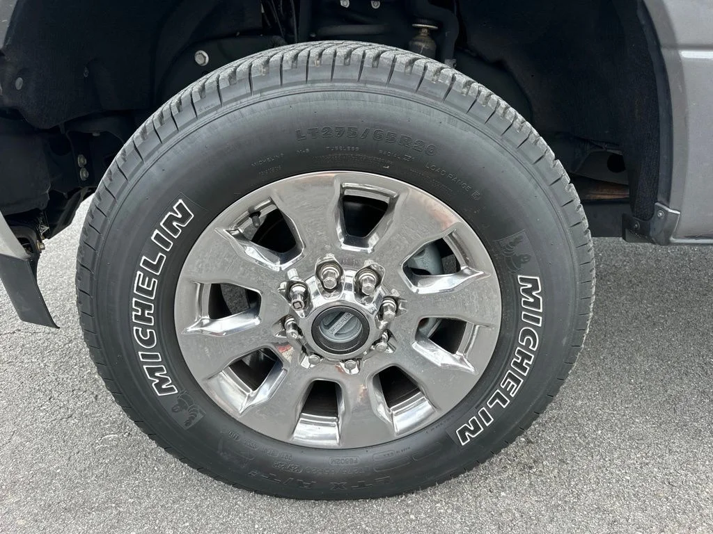 Used 2019 Gray Ford Lariat image 11