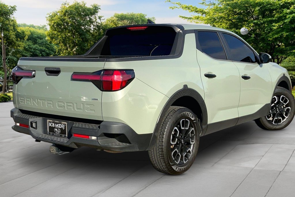 Used 2022 Green Hyundai SEL image 6