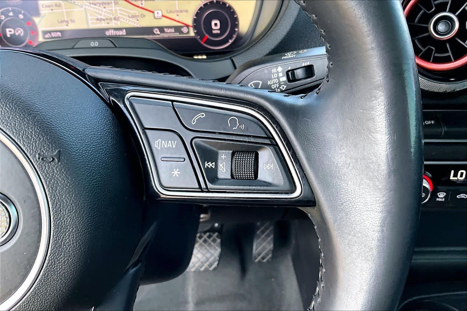 Used 2018 Tango Red Metallic/Black Roof Audi Premium image 23