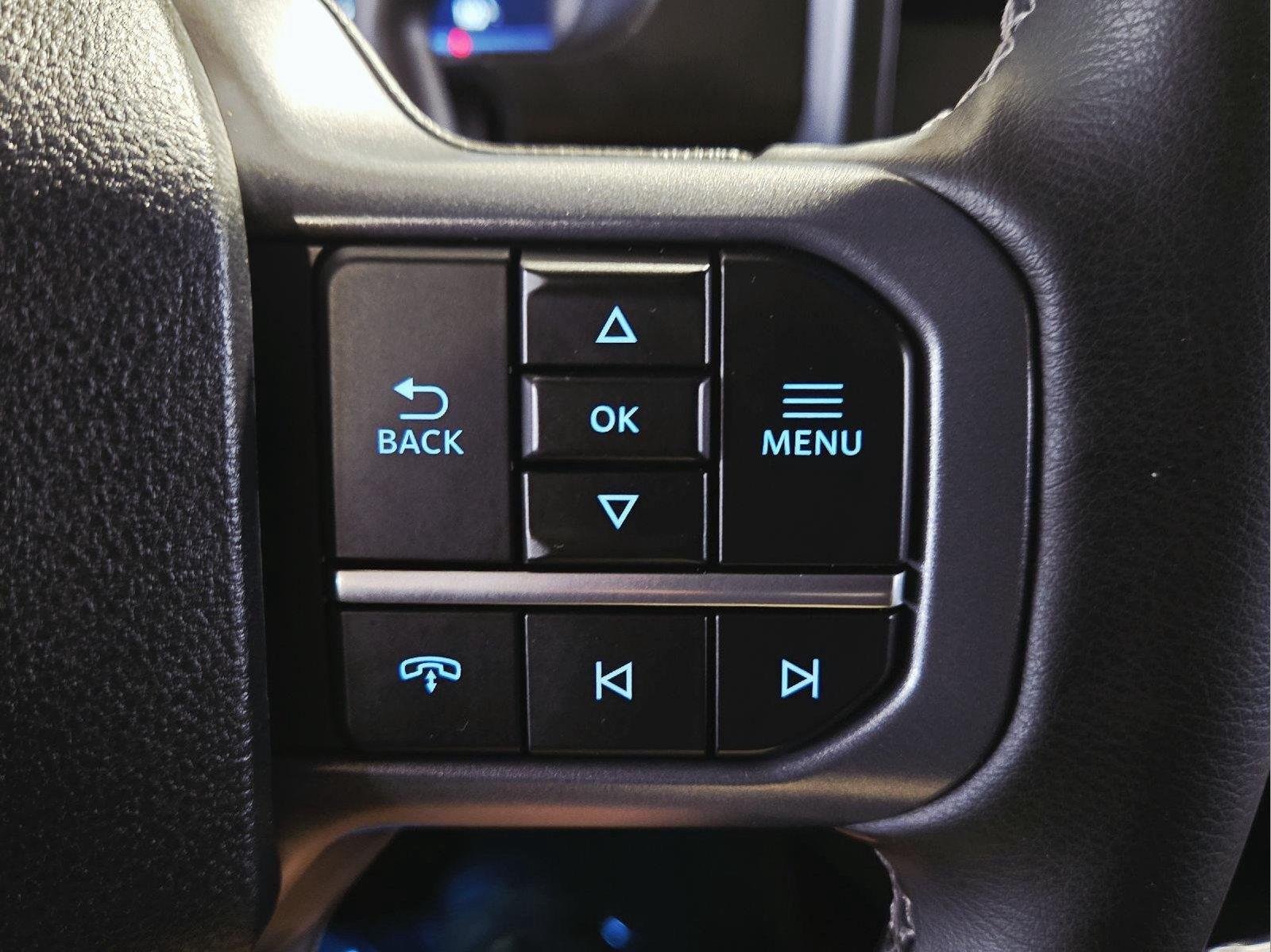Used 2025 Oxford White Ford LARIAT image 33