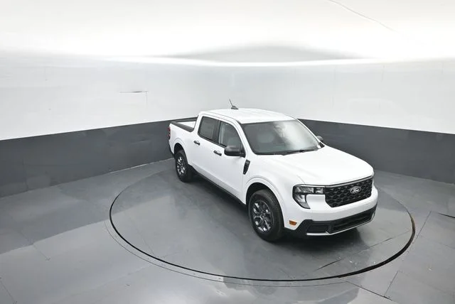 New 2026 Oxford White Ford XLT image 17