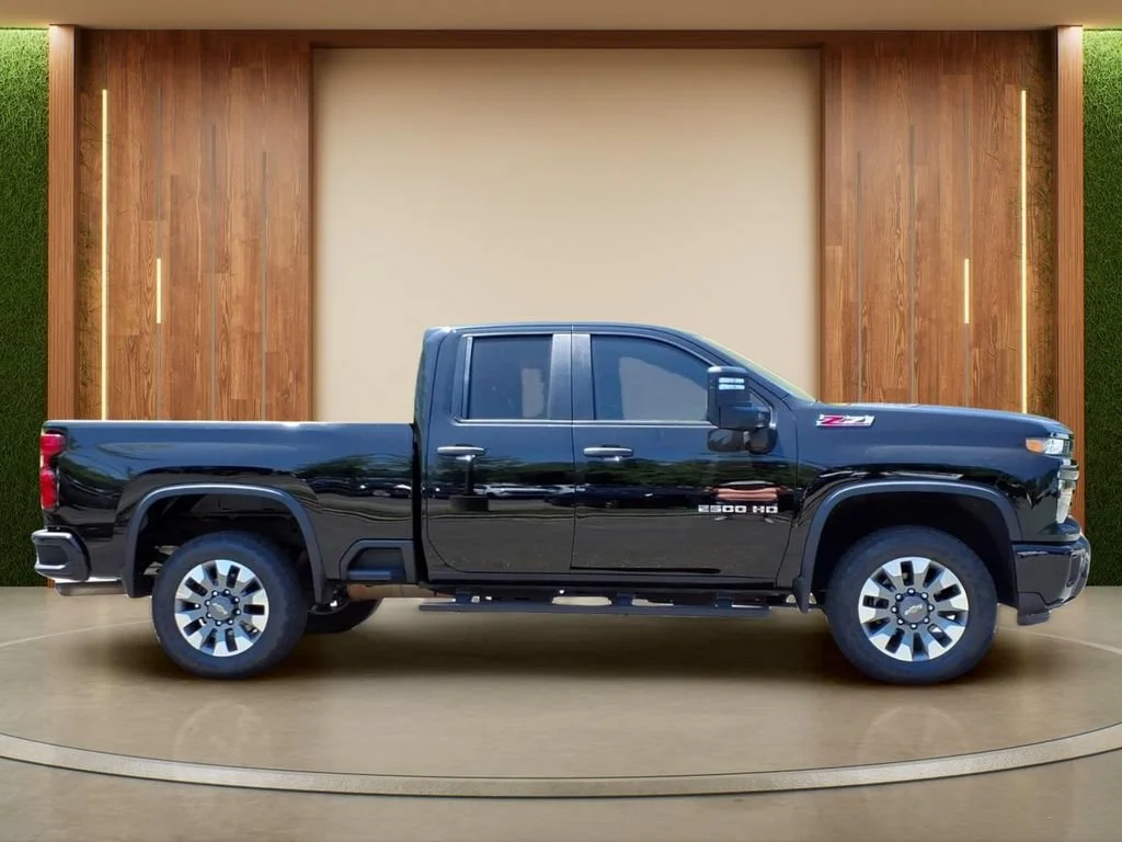 Certified Used 2025 Black Chevrolet Custom image 33