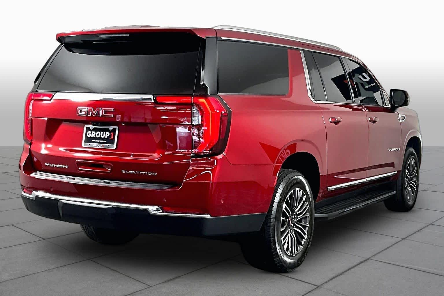 Used 2026 Volcanic Red Tintcoat GMC Elevation image 26