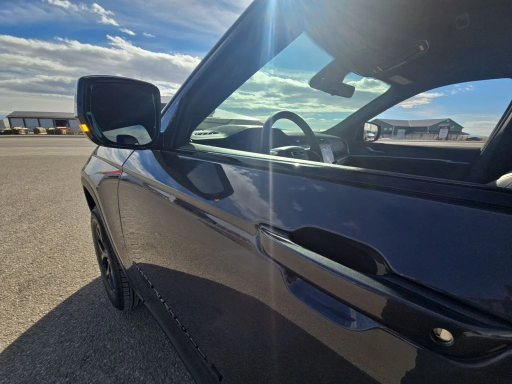 New 2026 Gray Jeep Altitude image 19
