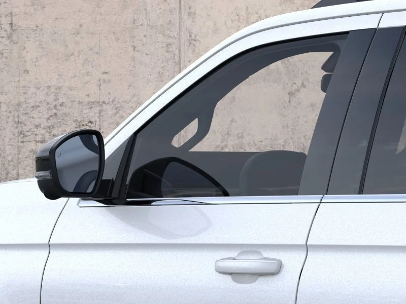 New 2026 Star White Metallic Tri-Coat Ford MAX Platinum® image 20