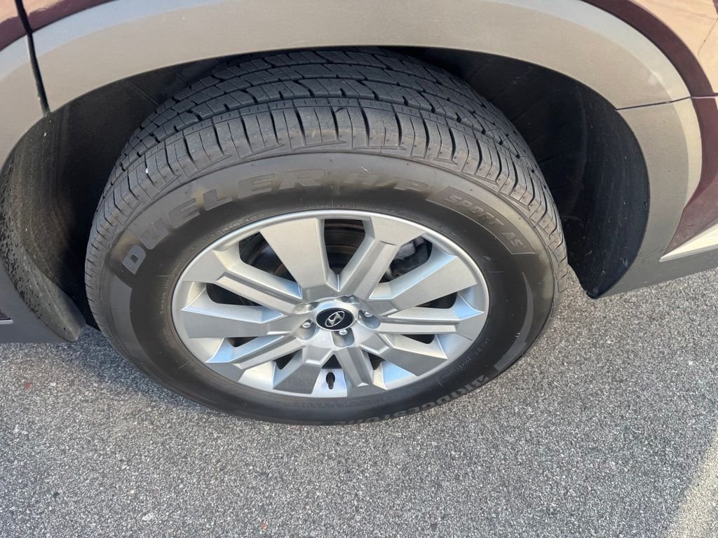 Used 2025 Red Hyundai SEL image 15