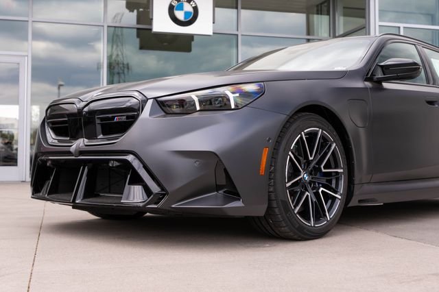 New 2027 Frozen Deep Grey BMW Base image 7