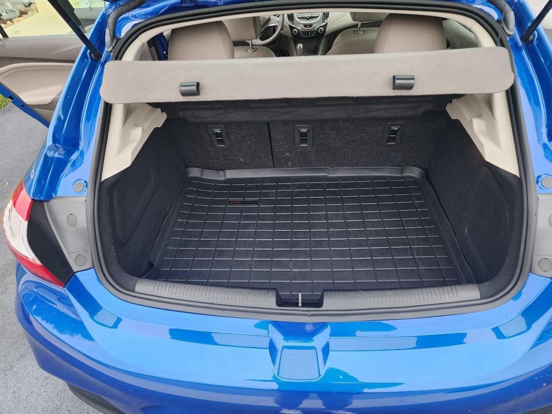 Used 2017 Kinetic Blue Metallic Chevrolet Premier image 3