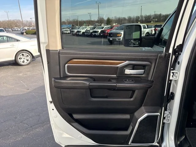 Used 2024 White Ram Laramie image 29