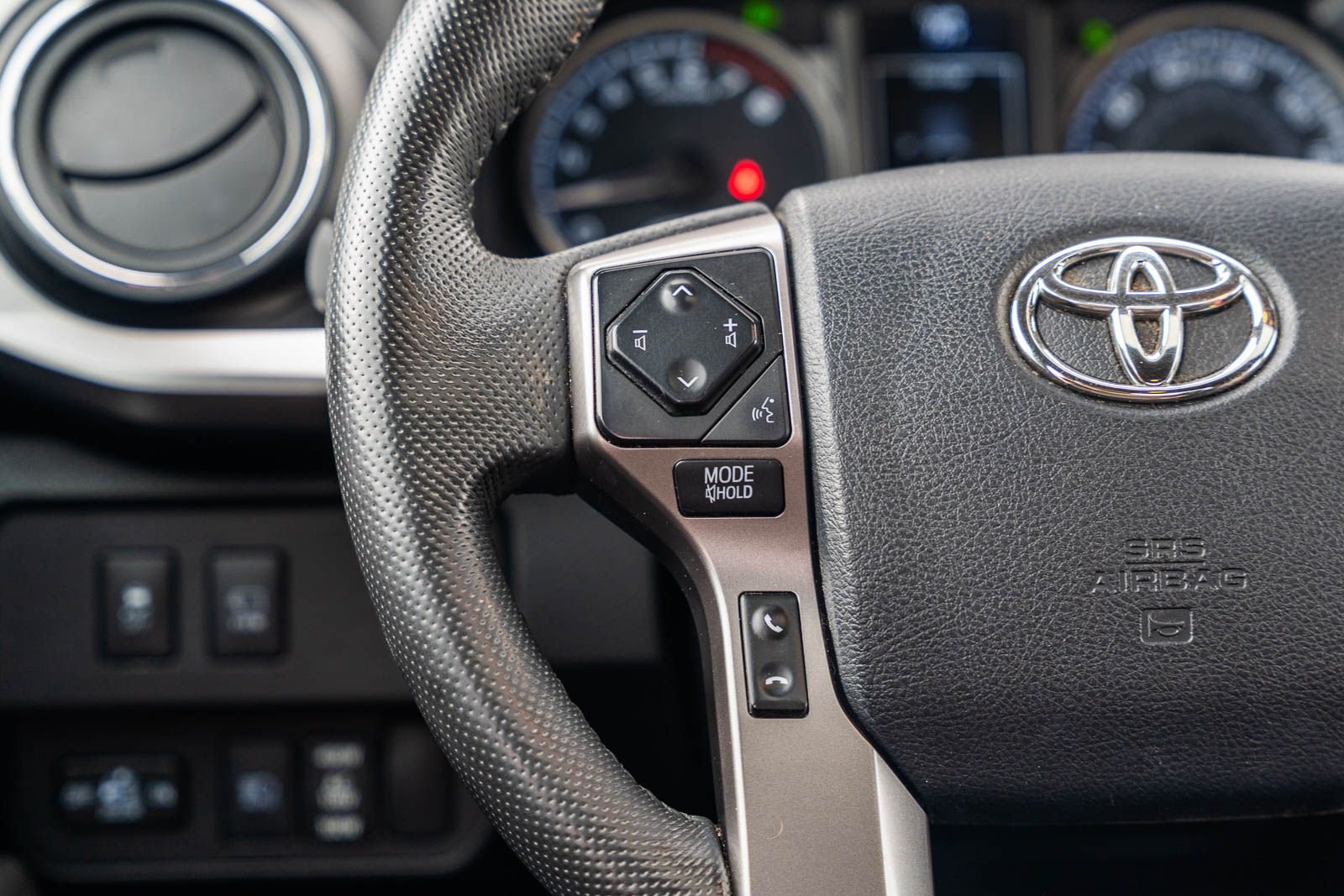 2023 Toyota Tacoma Limited - Photo 30