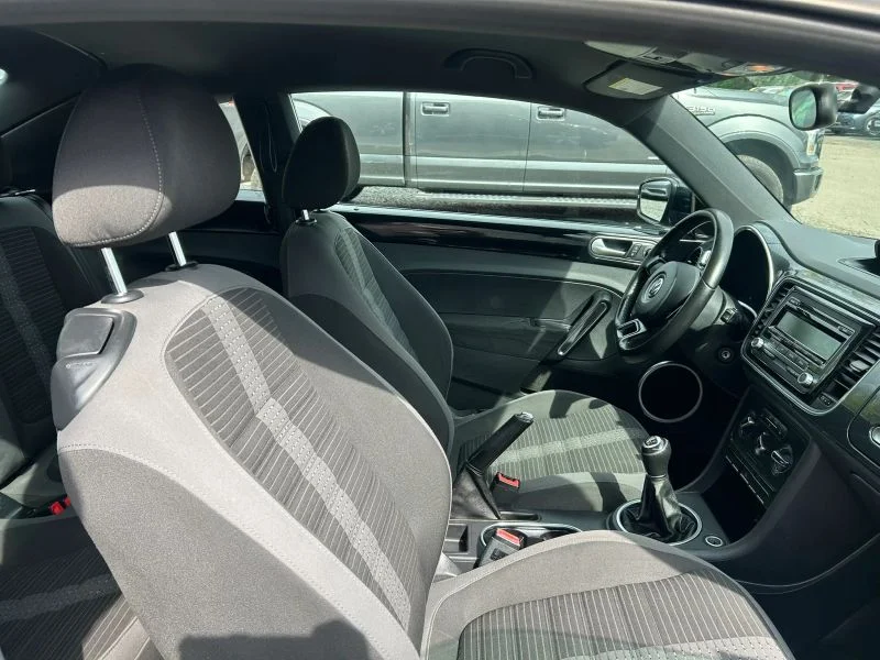 2012 Volkswagen Beetle 2.0 - Photo 19