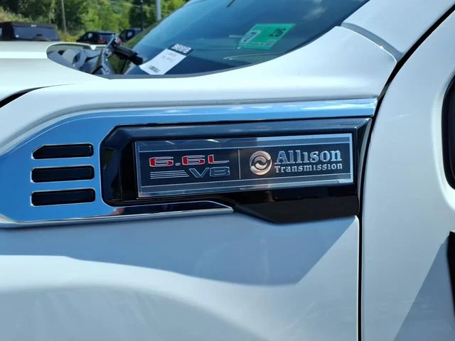 Used 2024 White GMC Pro image 12