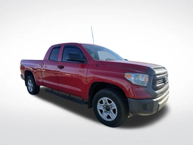 Used 2014 Red Toyota SR image 3