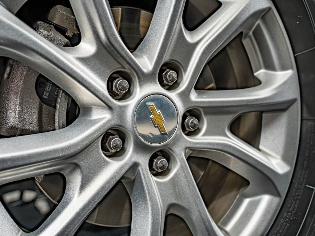Used 2019 Silver Ice Metallic Chevrolet LS image 11