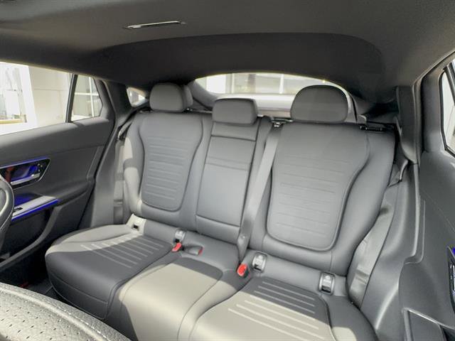 New 2026 MANUFAKTUR Alpine Grey Mercedes-Benz GLC 300 4MATIC® image 29